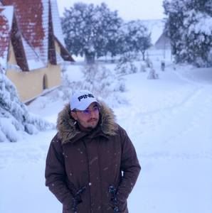 Meet your Posher, Youness